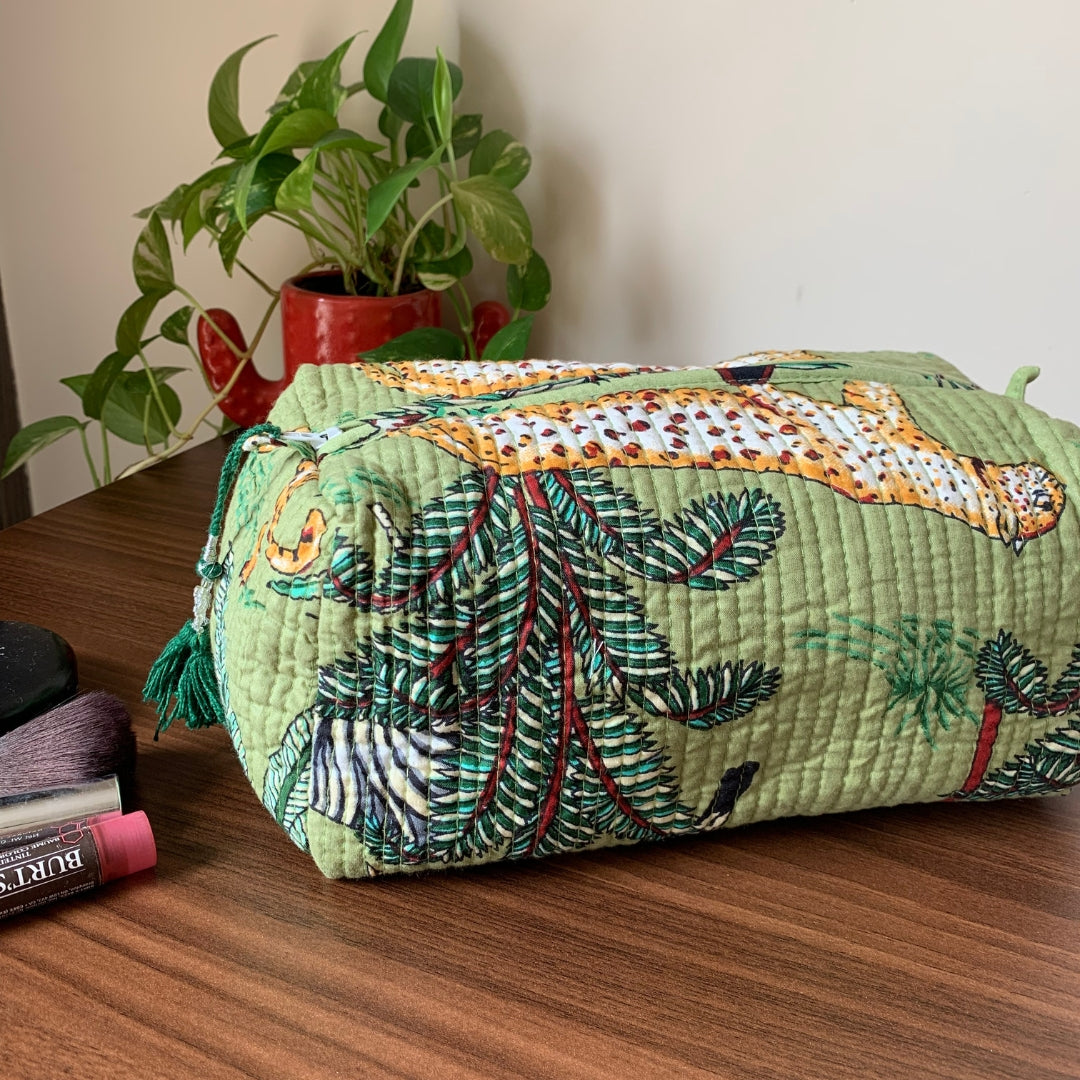 Green Jungle Toiletry Kit