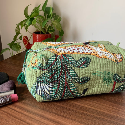 Green Jungle Toiletry Kit