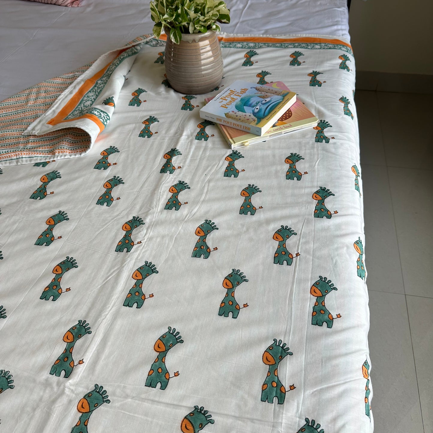 Green Giraffe Single Dohar