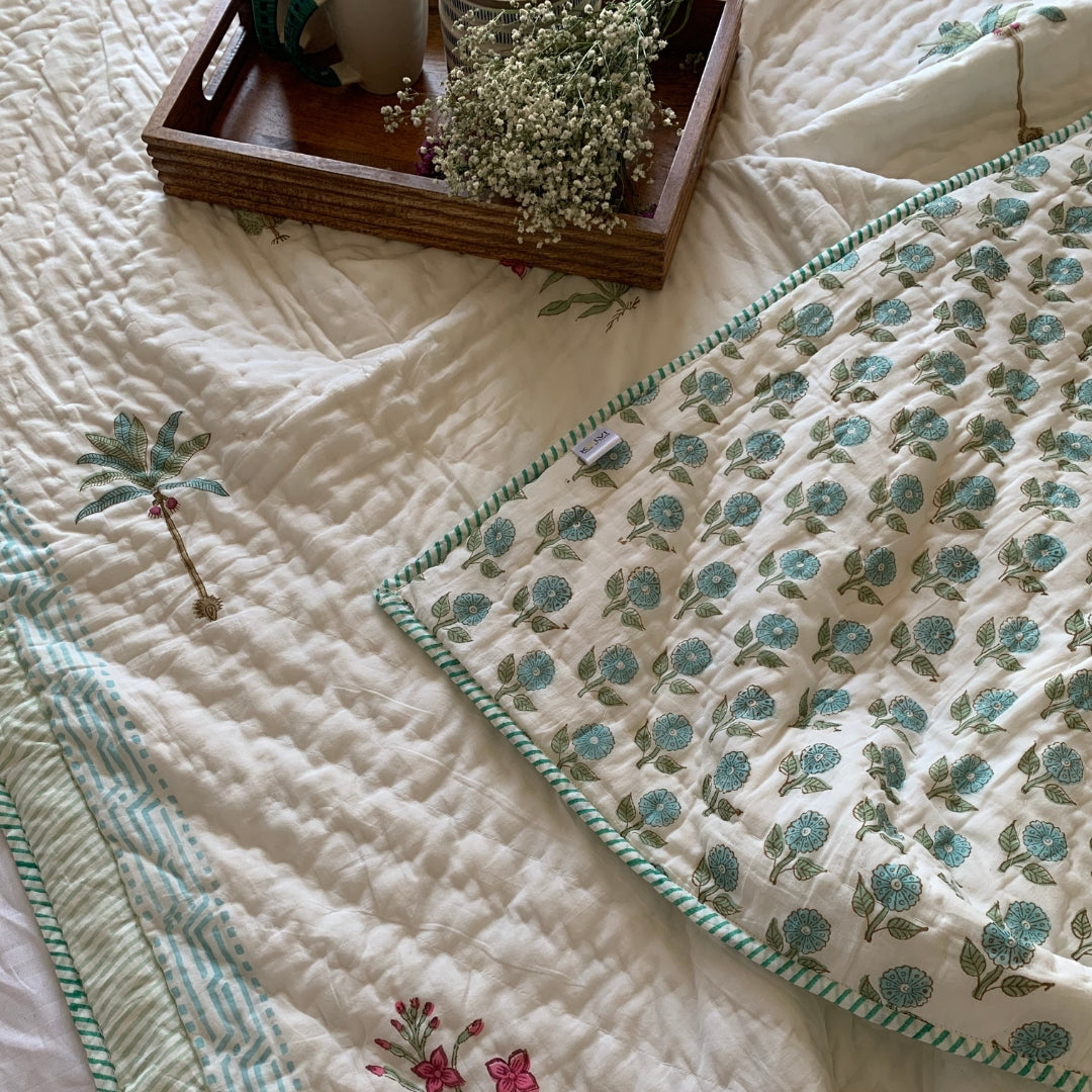 Blue Daisy Single Quilt