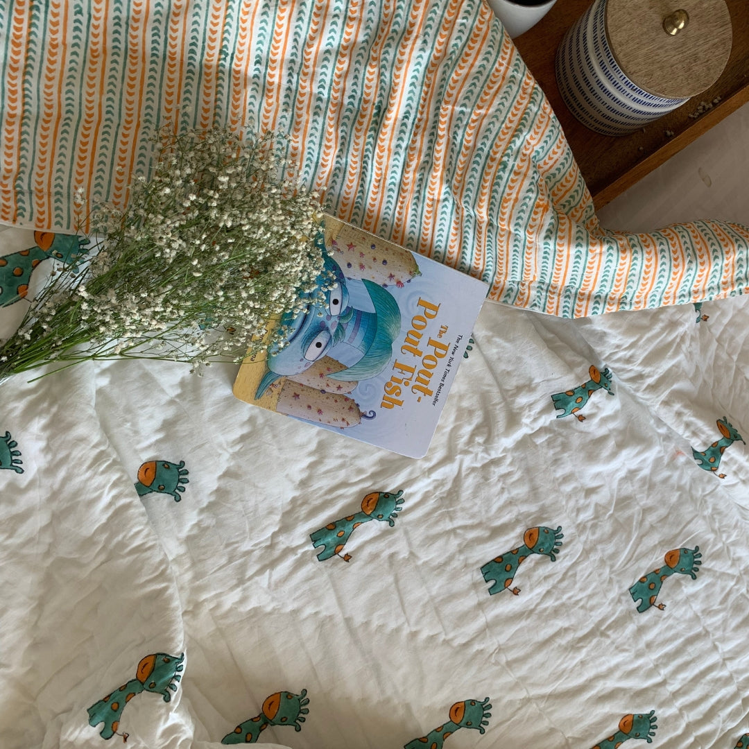 Green Giraffe Single Quilt