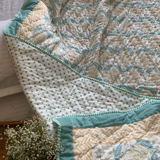 Green Polka Dots Single Quilt