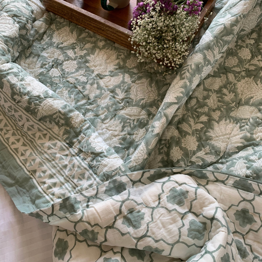 Sage Green Jaal Single Quilt