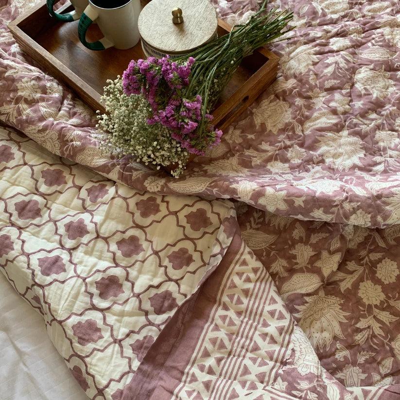 Lilac Love Jaal Double Quilt