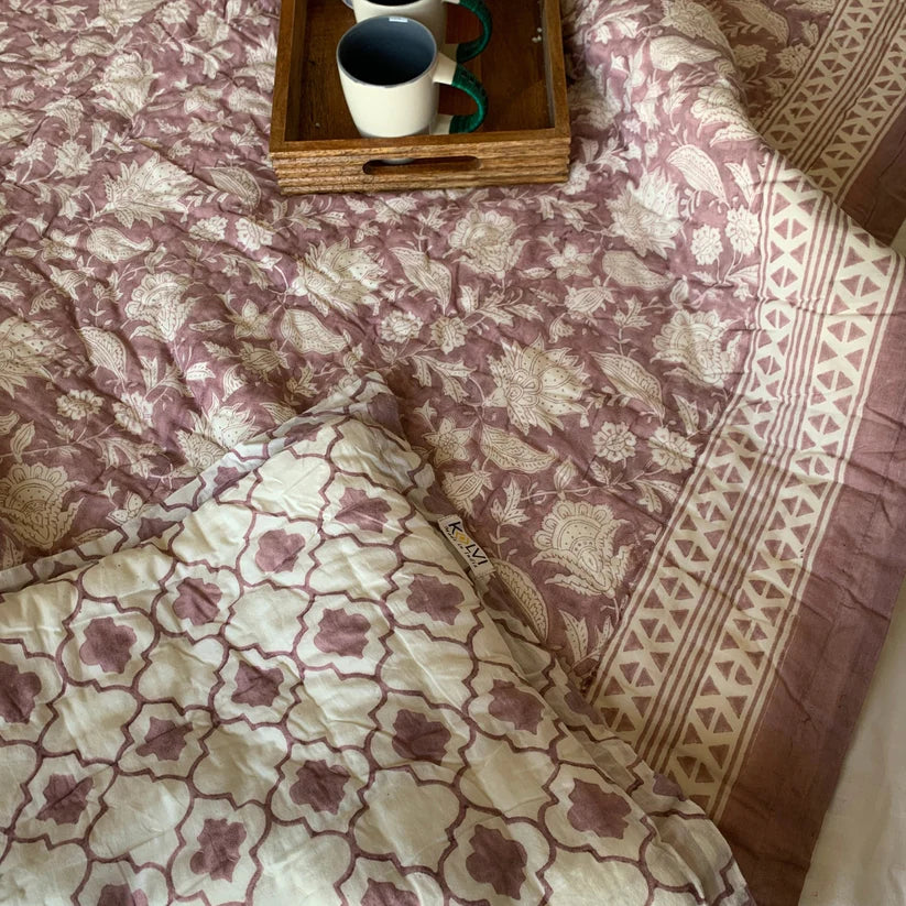 Lilac Love Jaal Double Quilt