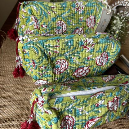 Green Grass Toiletry Kit