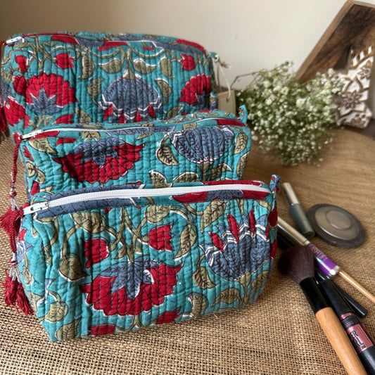 Green Red Flowers Toiletry Kit