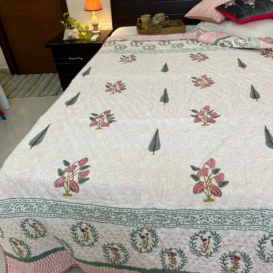 Pink Flowers Single Quilt