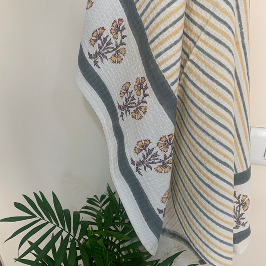 Sunny Stripes Bath Towel